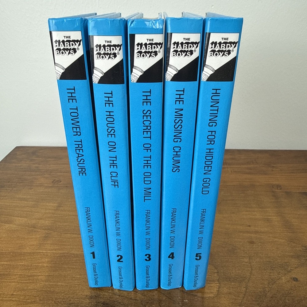 Lot of 5 The Hardy Boys Mystery Books Blue Spines Hardvover Flashlight Series